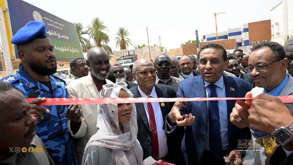رئيس الوزراء يفتتح المرحلة الثانية لإعمار المجمعات السكنية للطلاب ويعلن رعاية المرحلة الثالثة